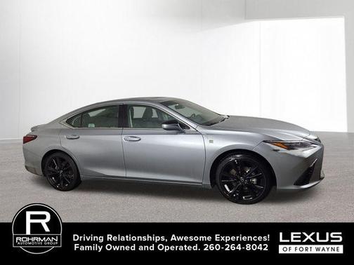 2025 Lexus ES 300h Base