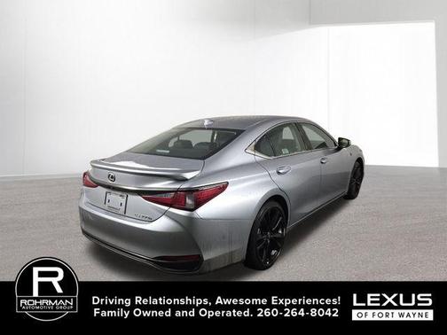 2025 Lexus ES 300h Base