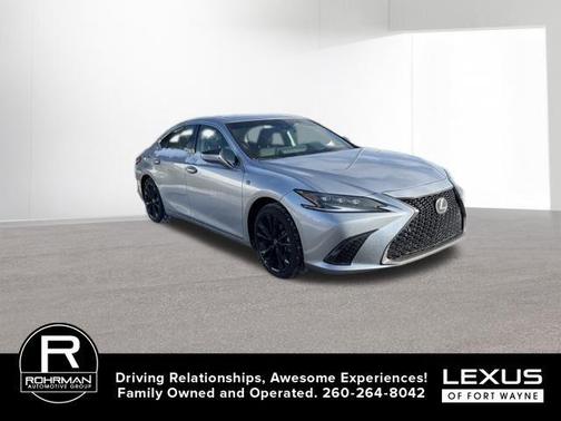 2025 Lexus ES 300h Base