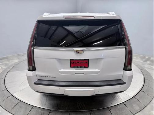 2016 Cadillac Escalade Luxury