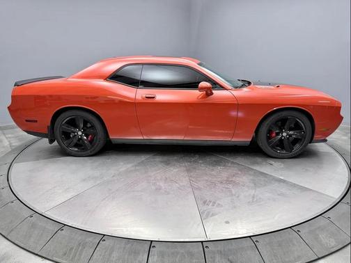 2009 Dodge Challenger SRT8