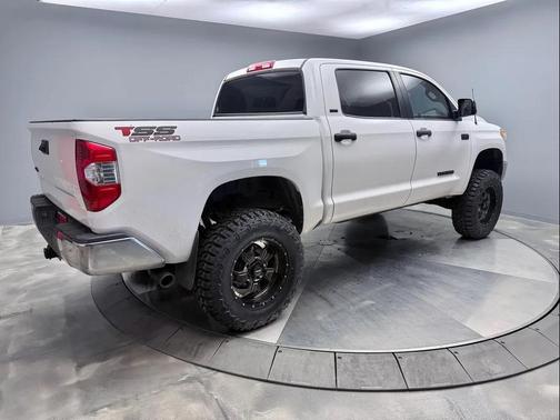 2016 Toyota Tundra SR5