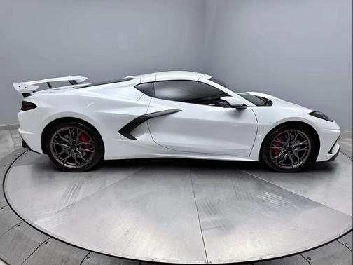 2024 Chevrolet Corvette Stingray w/2LT