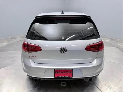 2017 Volkswagen Golf GTI 2.0T S 4-Door