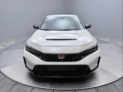 2024 Honda Civic Type R Base (M6)