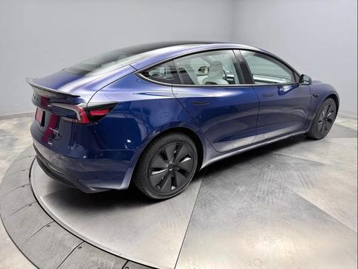 2025 Tesla Model 3 Long Range