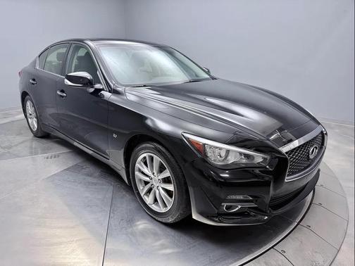 2015 INFINITI Q50 Premium