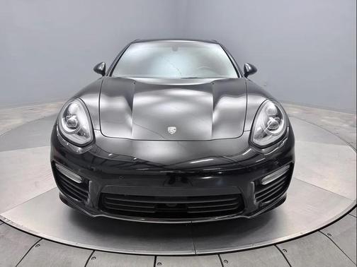 2015 Porsche Panamera Turbo