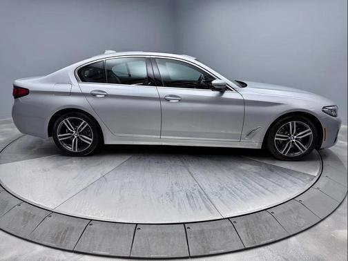 2021 BMW 530 xDrive