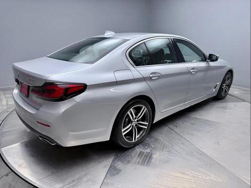 2021 BMW 530 xDrive