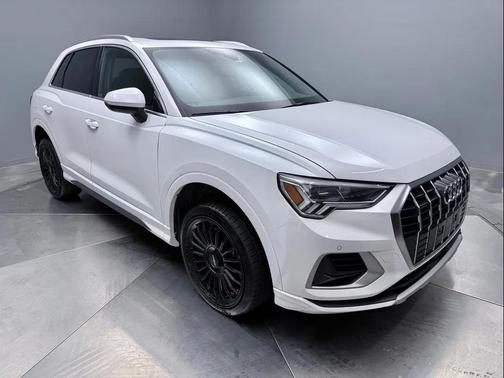 2023 Audi Q3 Premium 45 TFSI S line quattro Tiptronic