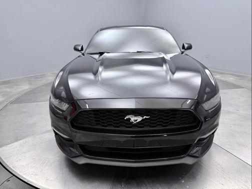 2017 Ford Mustang V6