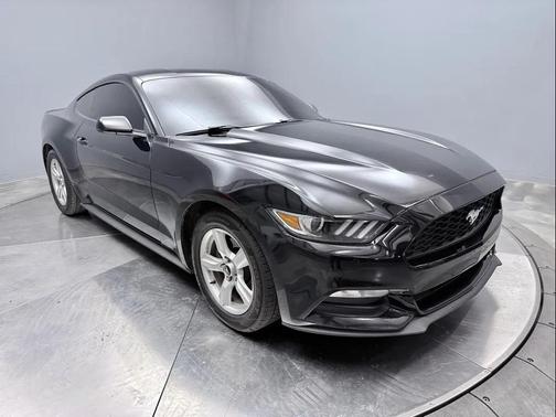 2017 Ford Mustang V6