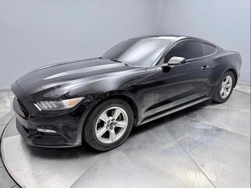 2017 Ford Mustang V6