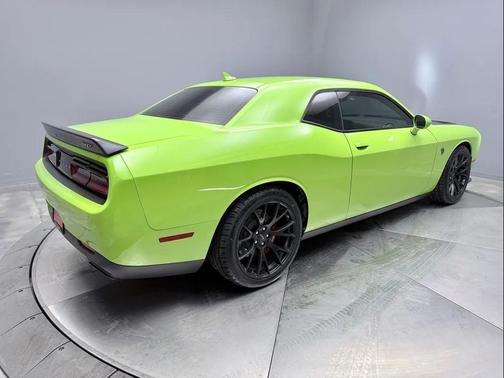 2015 Dodge Challenger SRT Hellcat