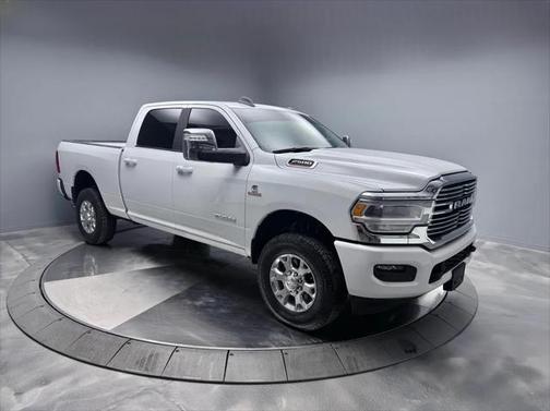 2024 RAM 2500 Laramie Crew Cab 4x4 6'4' Box