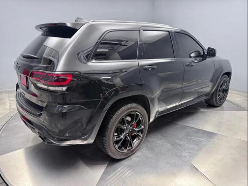 2021 Jeep Grand Cherokee SRT