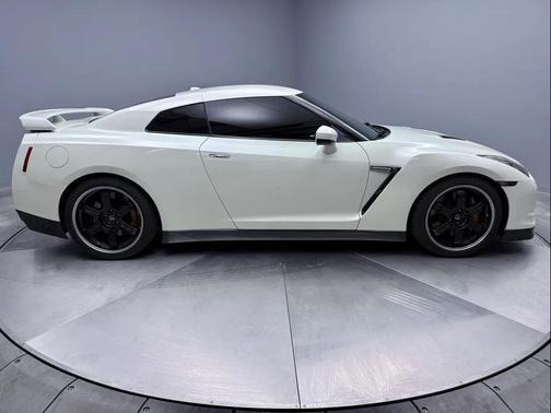 2009 Nissan GT-R Premium