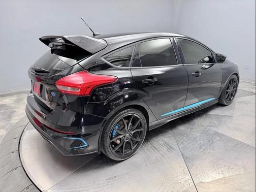 2017 Ford Focus RS Base
