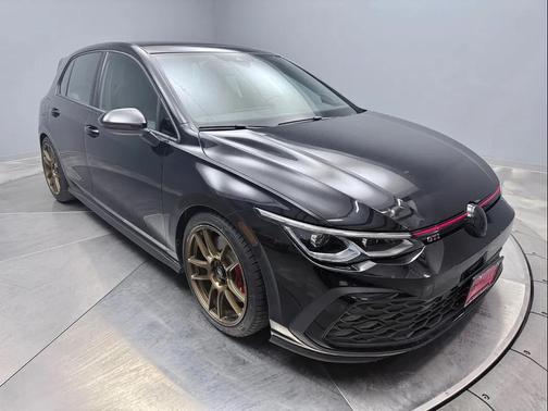 2023 Volkswagen Golf GTI 2.0T SE DSG