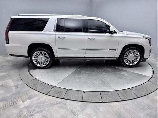 2018 Cadillac Escalade ESV Platinum