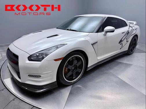 2015 Nissan GT-R Premium