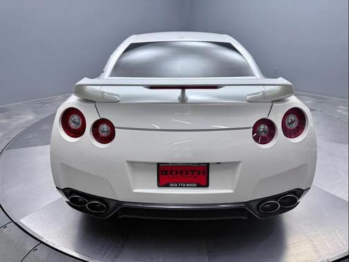 2015 Nissan GT-R Premium