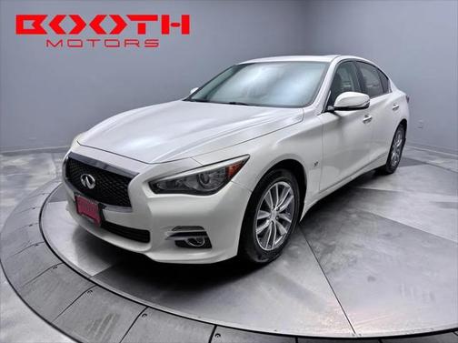 2015 INFINITI Q50 Premium