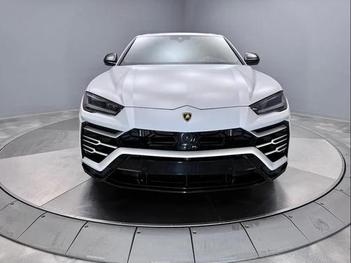2020 Lamborghini Urus AWD