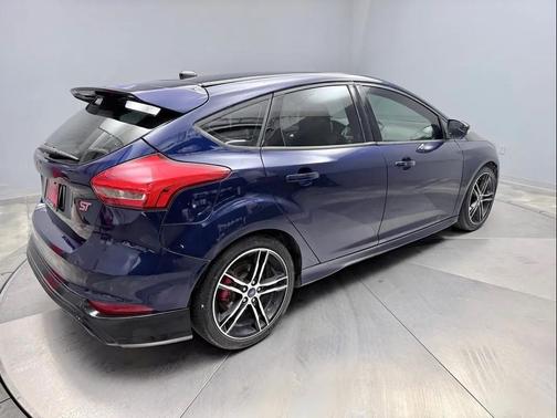 2016 Ford Focus ST 
