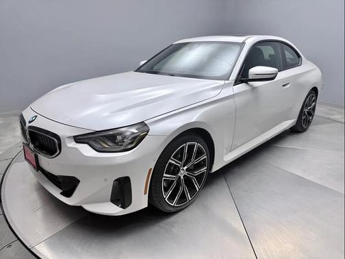 2023 BMW 230 i xDrive