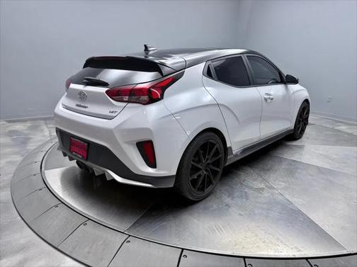 2019 Hyundai Veloster Base