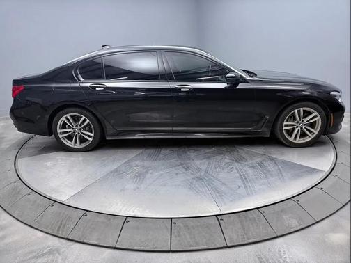 2019 BMW 750 i xDrive