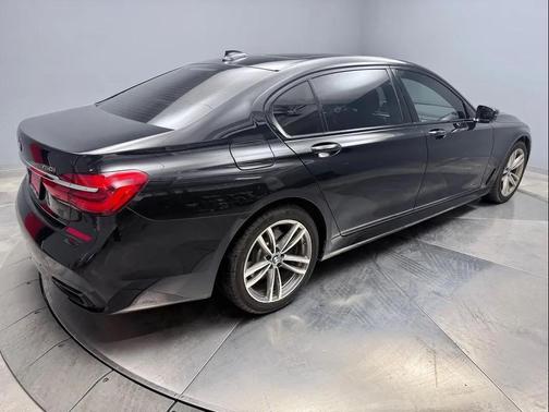 2019 BMW 750 i xDrive