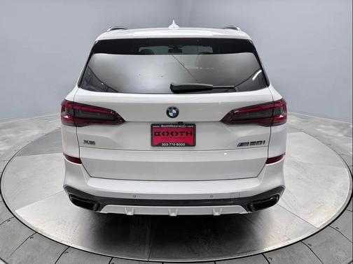 2021 BMW X5 M50i