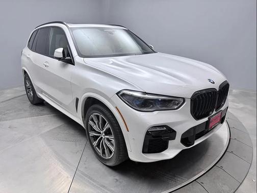 2021 BMW X5 M50i