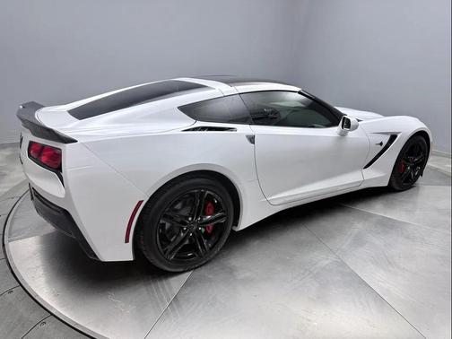 Arctic White 2016 Chevrolet Corvette Stingray