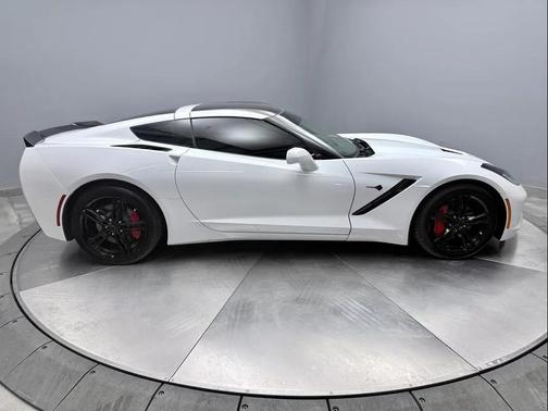 Arctic White 2016 Chevrolet Corvette Stingray