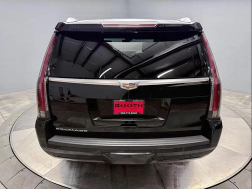 2017 Cadillac Escalade Platinum