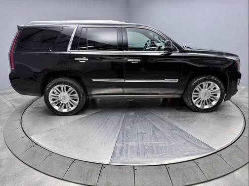 2017 Cadillac Escalade Platinum