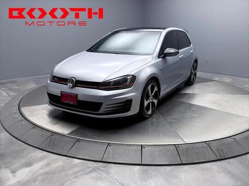 2017 Volkswagen Golf GTI 2.0T SE 4-Door