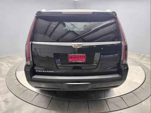 2016 Cadillac Escalade Luxury