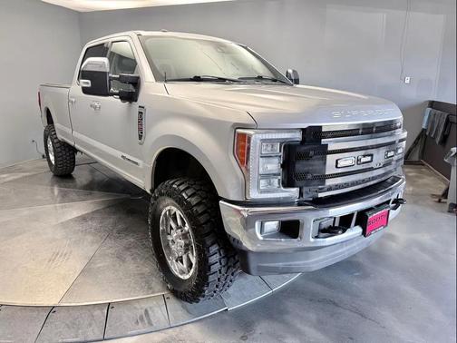 Ingot Silver Metallic 2017 Ford F-350 Lariat