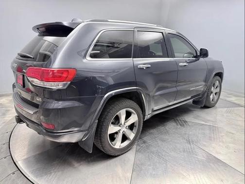 Maximum Steel Metallic Clearcoat 2014 Jeep Grand Cherokee Overland