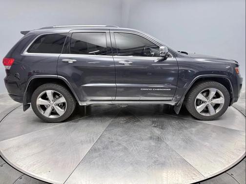 Maximum Steel Metallic Clearcoat 2014 Jeep Grand Cherokee Overland