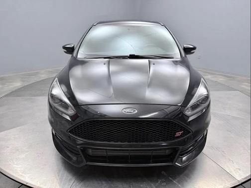 2018 Ford Focus ST 