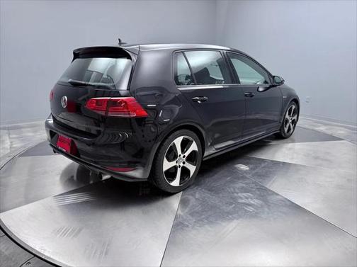2015 Volkswagen Golf GTI 2.0T S 4-Door