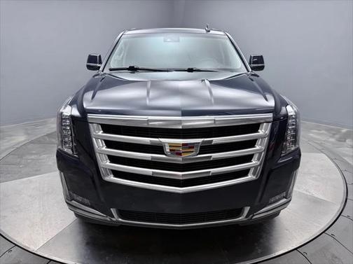 2018 Cadillac Escalade Luxury