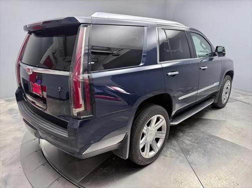 2018 Cadillac Escalade Luxury
