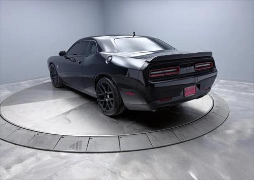 2016 Dodge Challenger SRT 392